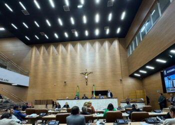 Projetos do Governo que reajustam salários e gratificações para profissionais da segurança pública são aprovados na Alese