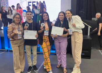 Alunos do Centro de Excelência Dom Juvêncio de Britto desenvolvem desodorante natural à base de óleo de coco e rosa-mosqueta