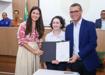 Governador empossa 80 servidores aprovados no concurso público para a Coordenadoria Geral de Perícias
