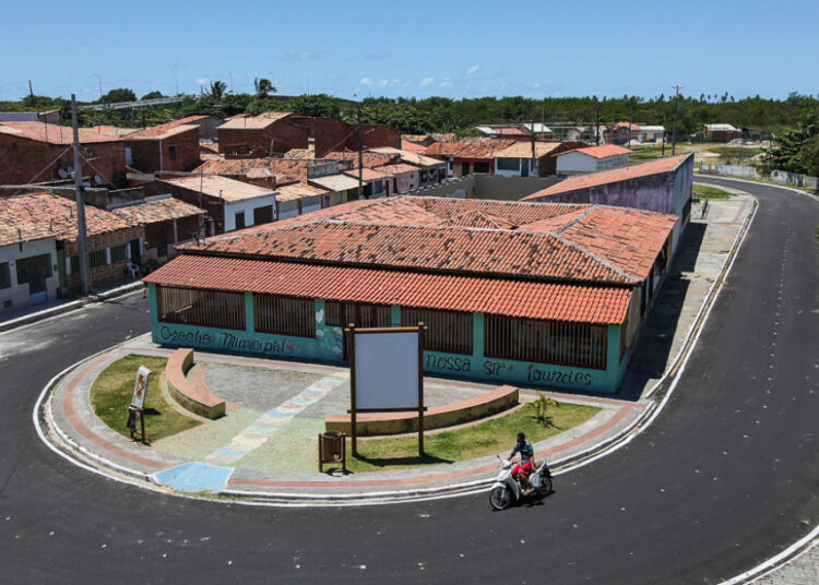 Governo de Sergipe executou mais de 600 mil metros quadrados de pavimentação asfáltica em 20 meses