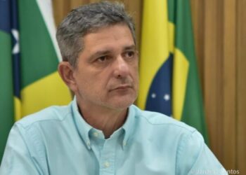 Senador Rogério Carvalho denuncia compra de votos em bairros periféricos de Aracaju