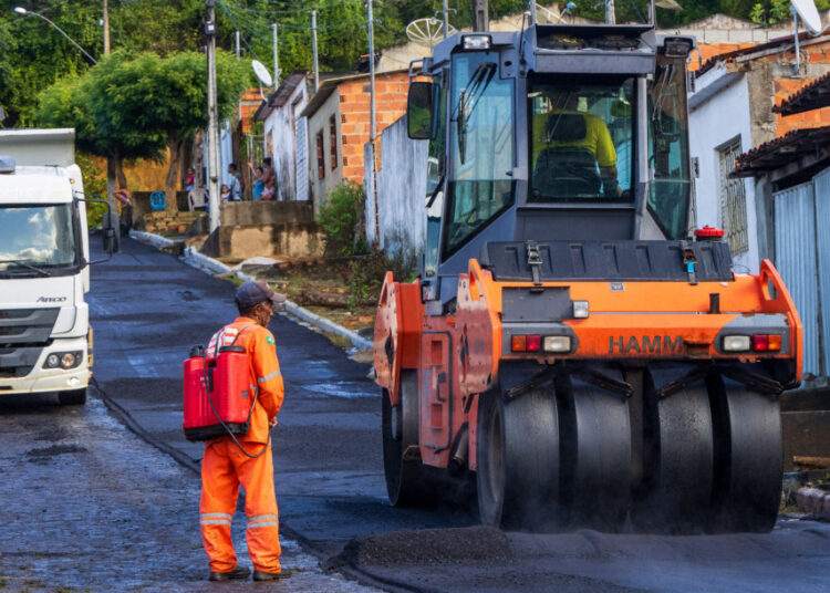Governo do Estado já executou mais de 1 milhão de metros quadrados de pavimentação
