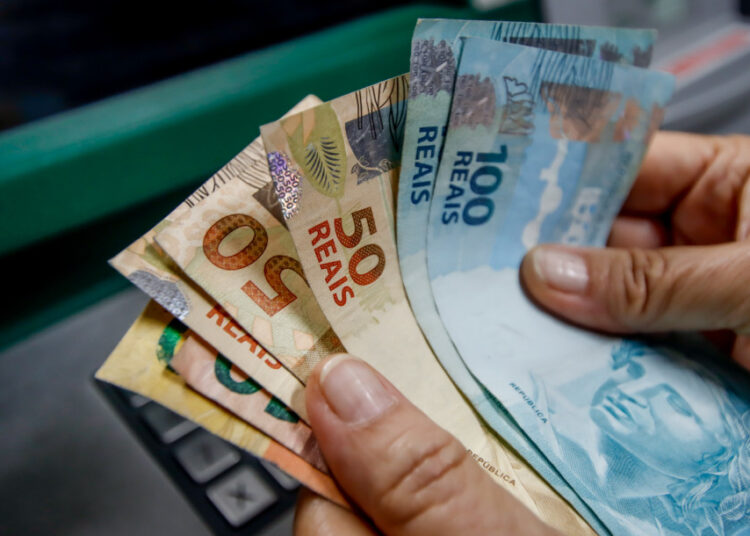 Segunda parcela do 13º injetará quase R$ 300 milhões na economia sergipana