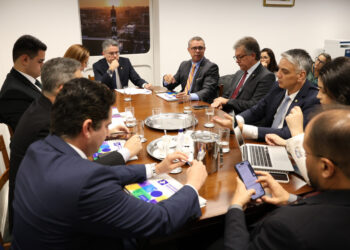 Governador de Sergipe e bancada parlamentar discutem captação de recursos federais para 2025