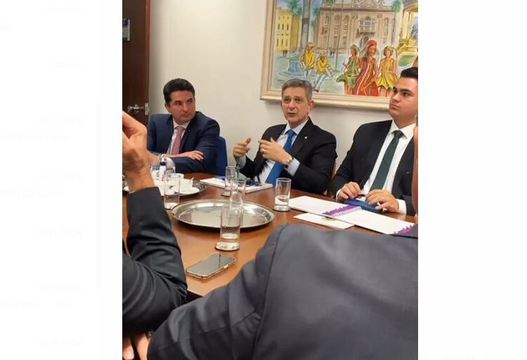 Senador Rogério Carvalho, participa de reunião com o governador Fábio Mitidieri e com bancada parlamentar de Sergipe