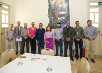 Modernização do Fisco e lançamento de ferramenta são debatidos entre governador e Sefaz