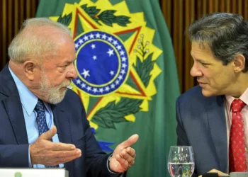 Datafolha: Para 61%, economia brasileira está no rumo errado