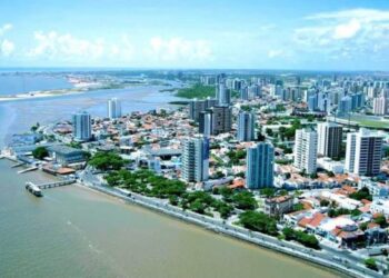 Sem receber há três meses, Torre anuncia suspensão da coleta de lixo em Aracaju