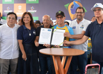 Governo anuncia construção de nova escola em tempo integral na 41ª edição do ‘Sergipe é aqui’ na Barra dos Coqueiros