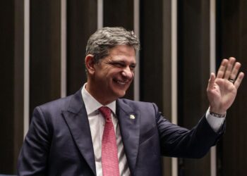 ACONTECE AGORA – O senador Rogério Carvalho (PT/SE) ao vivo!