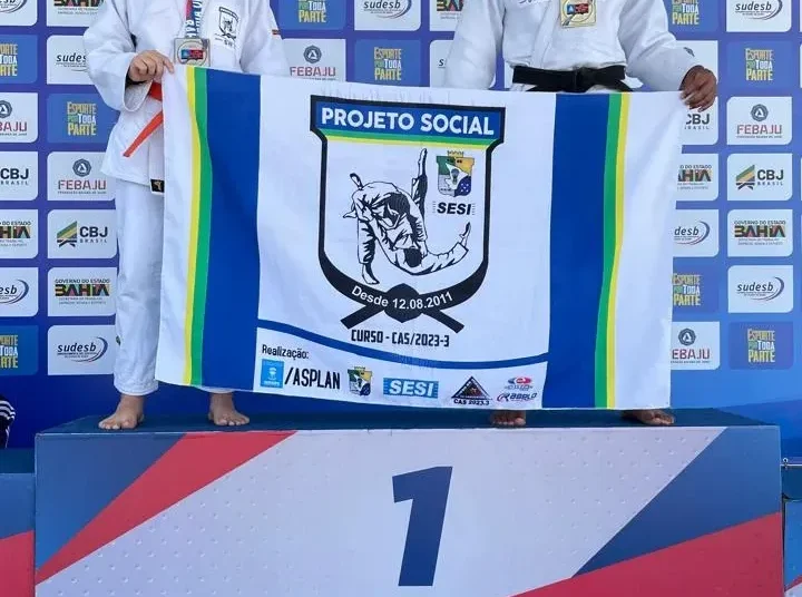 Fanese no pódio: alunos conquistam ouro e prata na 8ª edição da Copa Bahia Open de Judô na Bahia
