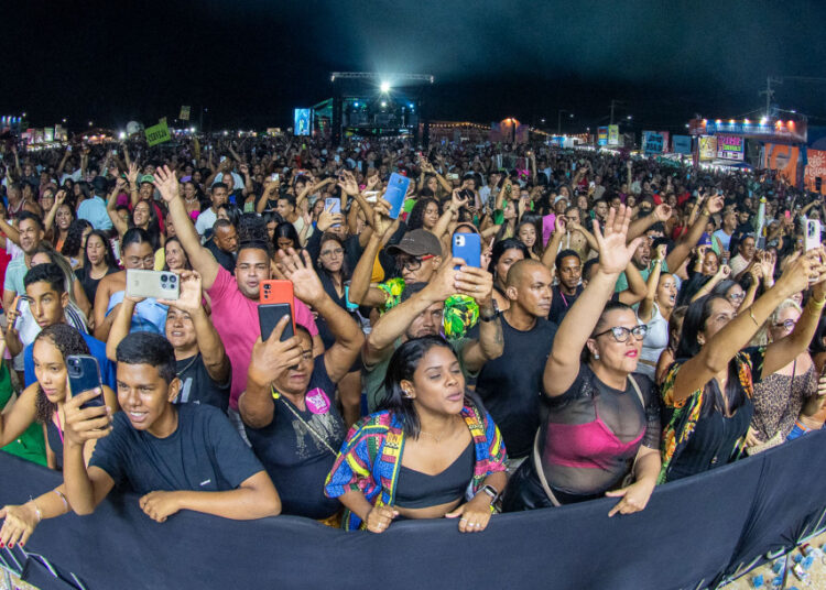 Verão Sergipe 2025 atrai visitantes e impulsiona o turismo em Pirambu
