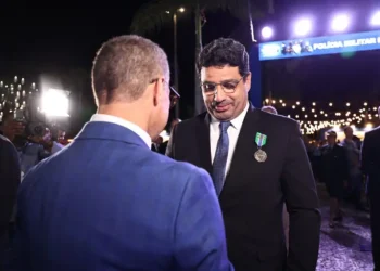 Jeferson Andrade é homenageado com medalha comemorativa dos 190 anos da Polícia Militar