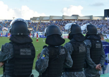 Governo libera acesso aos estádios com bandeiras e faixas a torcedores não vinculados às torcidas organizadas