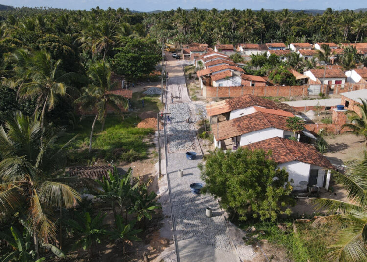 Municípios sergipanos receberam 97km de pavimentação em paralelepípedo