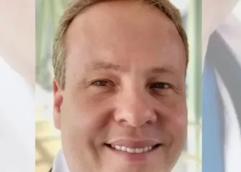 Médico morre após colidir jet ski em cabos de amarração no Rio Vaza-Barris, em Aracaju