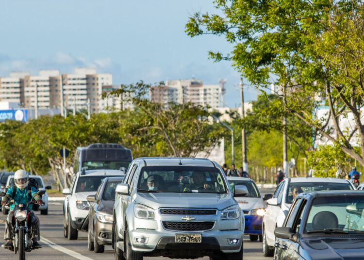 Proprietários de veículos com placas finais 1 e 2 têm até 30 de abril para realizar o pagamento do licenciamento