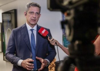 Relator da PEC que reduz jornada de trabalho, senador Rogério aponta avanço da proposta