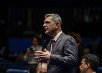 Senador Rogério defende direito do Amapá às suas riquezas e reafirma compromisso do PT com a pesquisa na Margem Equatorial