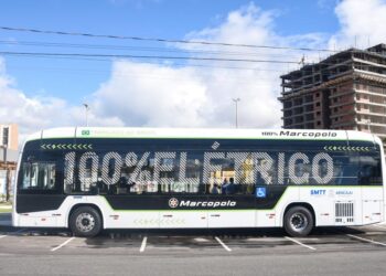 Prefeitura de Aracaju inicia rodada de testes com novo ônibus elétrico no transporte público
