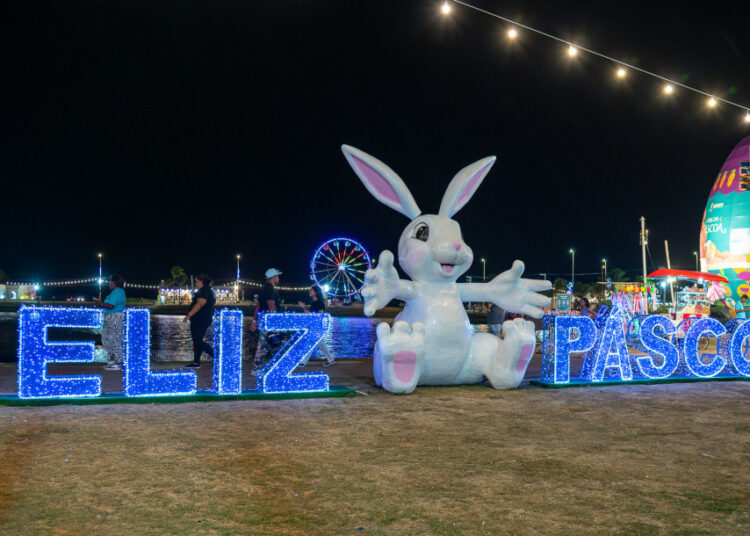 Turistas revelam encantamento com a Vila da Páscoa 2025