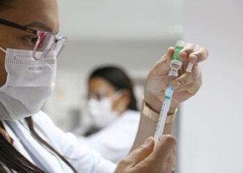 Saúde: Dia D de Mobilização busca vacinar adolescentes de 15 a 19 anos contra o HPV em Aracaju