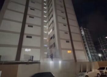 Mãe e filho morrem após caírem do 10º andar de prédio residencial em Aracaju