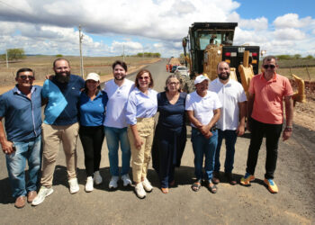 Governadora em exercício visita obras da Rota do Leite em Gararu