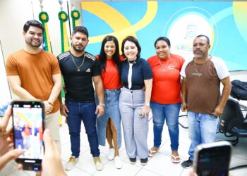 Maurício Maravilha participa de reunião com coordenação da Ocupação Valdice Teles ao lado da prefeita Emília Corrêa e secretariado municipal