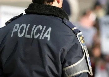 Aula interrompida pela violência: professor é espancado em escola de Arauá