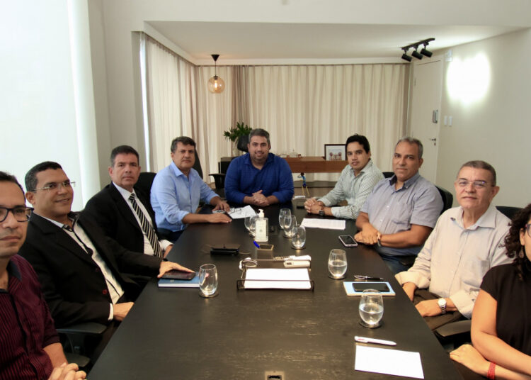 Governo e Prefeitura de Estância firmam parceria para criação de Unidade de Conservação