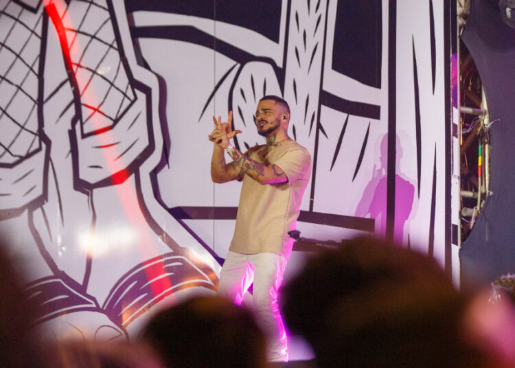 Intérpretes de Libras nos festejos juninos reforçam inclusão da comunidade surda e importância da causa