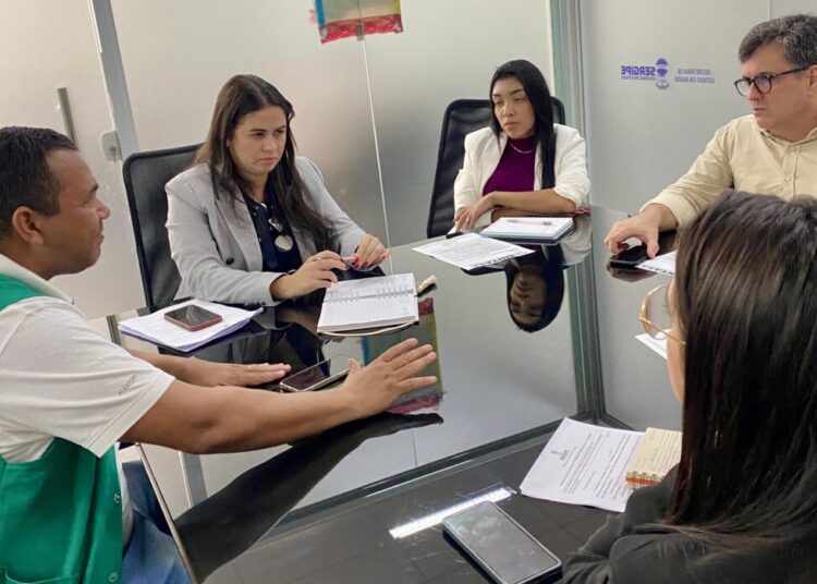 Sintasa cobra avanços em reunião com gestores da SES e FHS sobre plano de carreira e valorização profissional