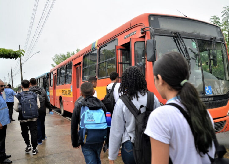 Projeto que limita idade de veículos do transporte escolar em até 10 anos é aprovado na Assembleia