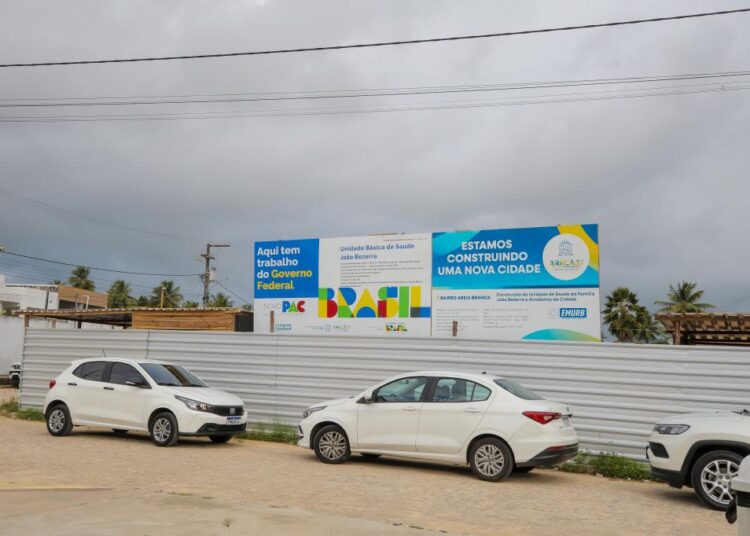 Moradores do bairro Areia Branca comemoram chegada de investimentos em infraestrutura urbana