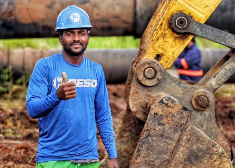 Distribuição de água é retomada com conclusão do reparo na Adutora do São Francisco