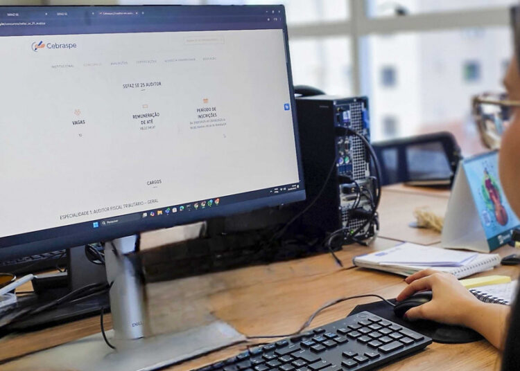 Concurso para auditor fiscal tributário tem inscritos de todas as regiões do Brasil