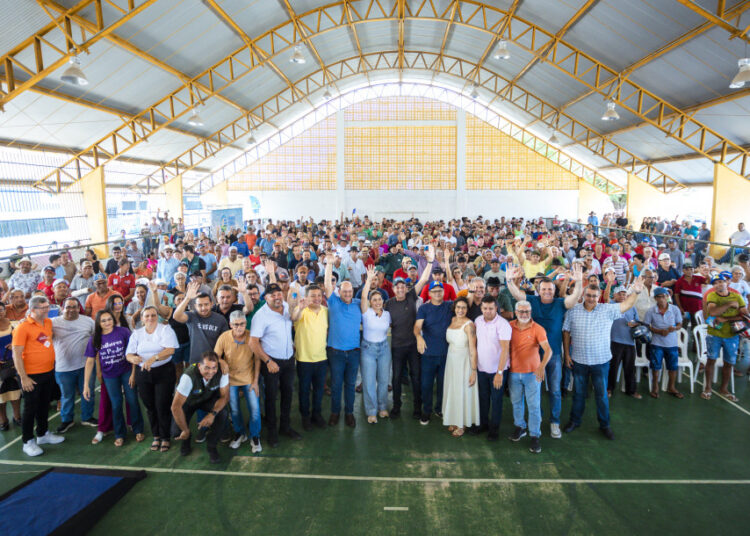Governo de Sergipe entrega quase 1.600 títulos de terra a agricultores em Poço Verde