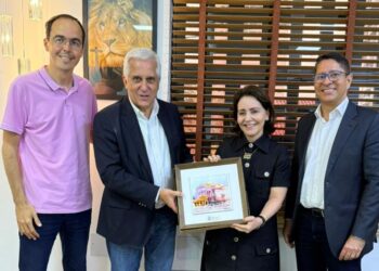 Prefeita Emília Corrêa e vice-prefeito Ricardo Marques recebem presidente nacional do Cidadania em Aracaju