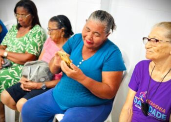 Semfas lança projeto Conectividade para promover inclusão digital de idosos