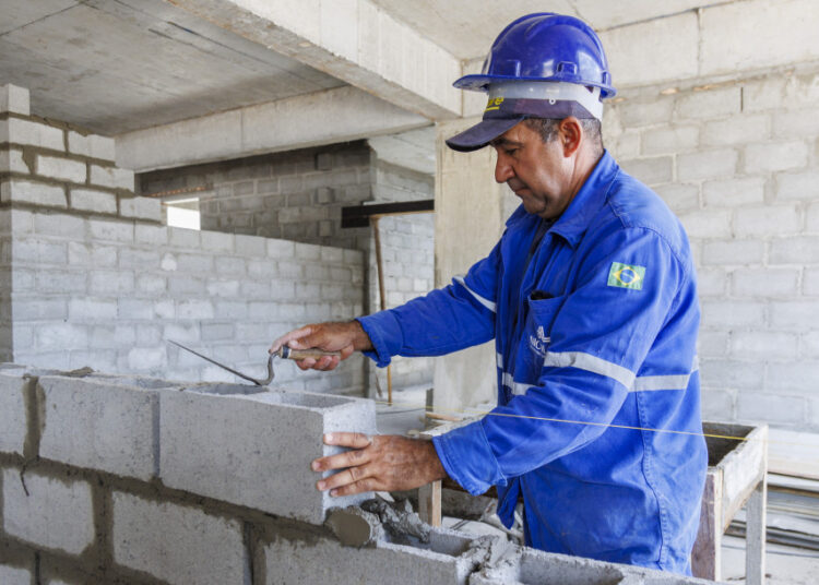 Governo de Sergipe oferta 320 vagas em novos cursos de qualificação profissional para construção civil