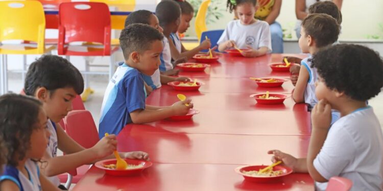 Auditoria da CGM comprova: alimentação escolar na rede municipal de Aracaju é nota 10