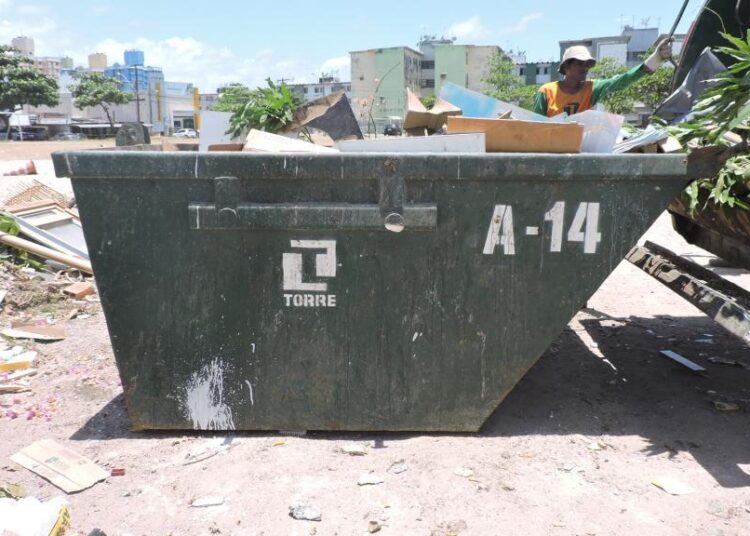 Prefeitura de Aracaju regulamenta transporte de resíduos da construção civil para evitar descarte iregular