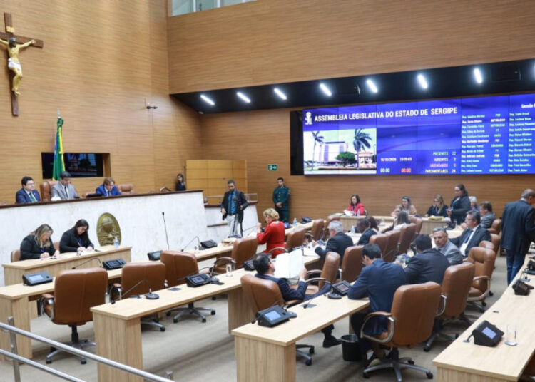 Projeto de Lei do governo que atualiza benefícios dos profissionais do Samu 192 Sergipe é aprovado na Alese 