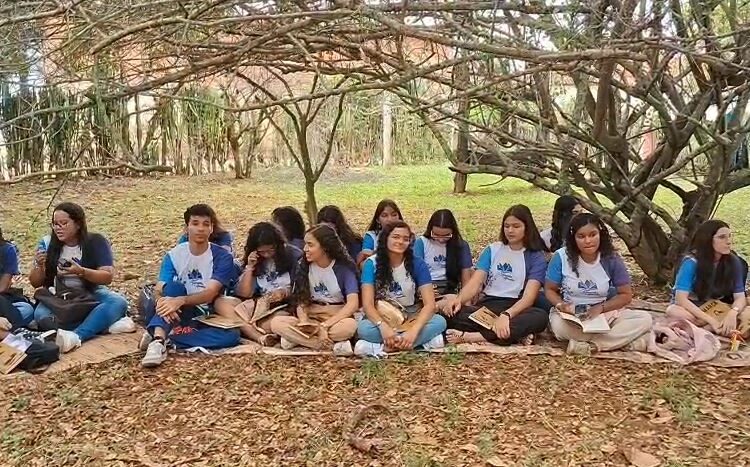 O Clube de Leitura “Sementes do Amanhã”, da cidade de Lagarto, Sergipe, com seis anos de atuação, se destaca na promoção da literatura e da cultura local