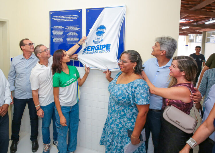 Governo de Sergipe inaugura novas quadras poliesportivas e reformas de escolas estaduais em Nossa Senhora do Socorro