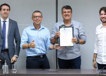 Governo do Estado firma acordo com MPF para garantir desenvolvimento e proteção ambiental da Praia do Saco