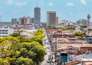 Aracaju é destaque como a 2ª capital do NE com melhor equilíbrio entre empregos formais e benefícios sociais