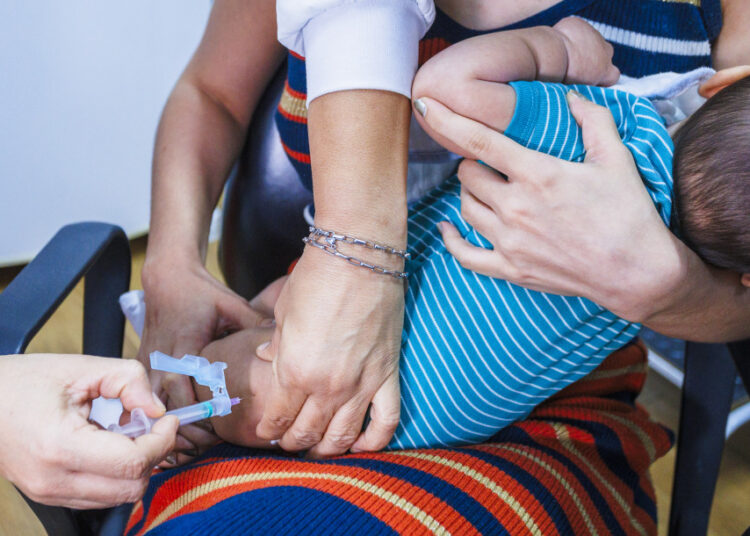 Governo de Sergipe reforça alerta para vacinação e atualização da caderneta em todas as fases da vida