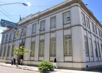 Desvio milionário na Câmara: empresário é condenado e ex-vereadores escapam da punição